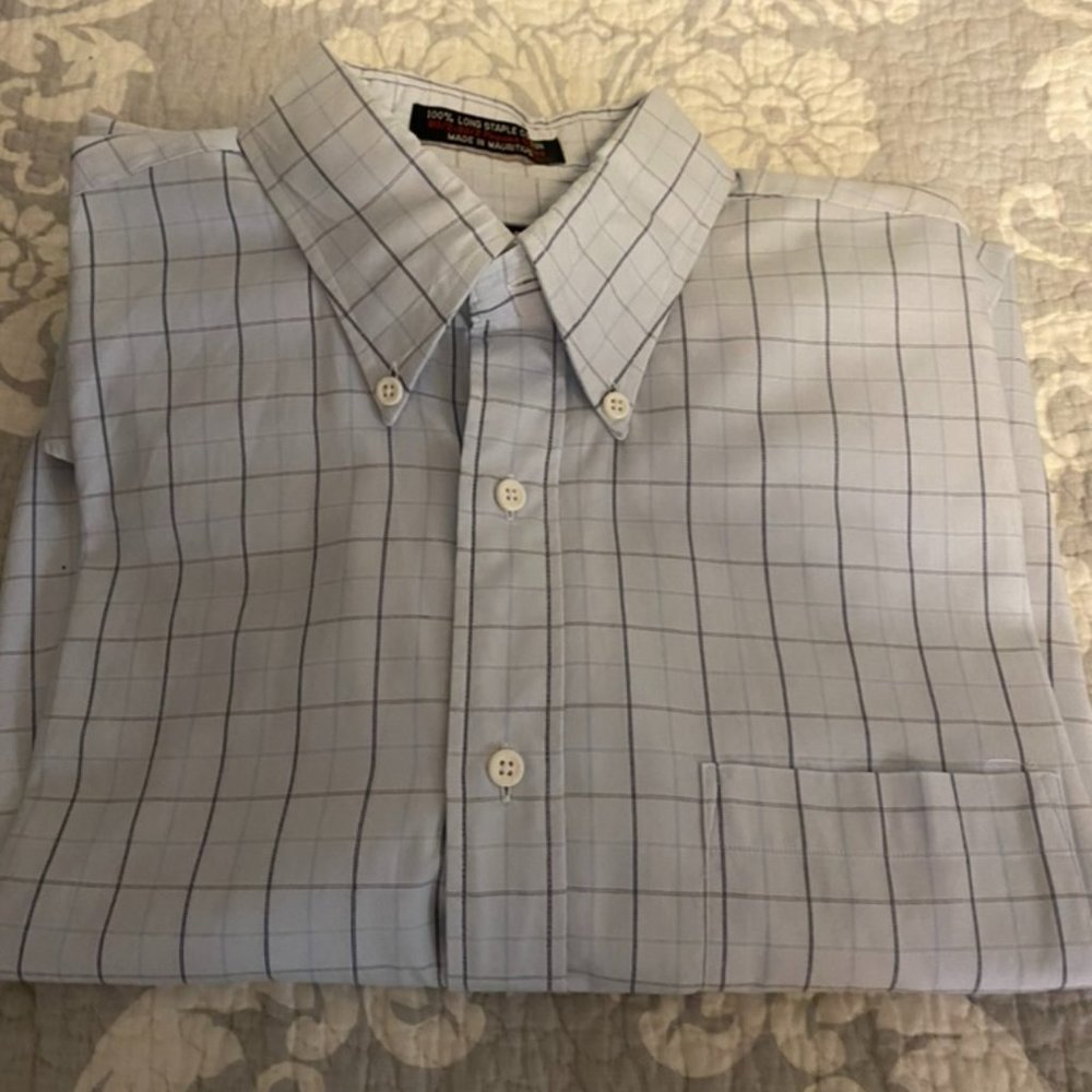 Men's Button-up long sleeved shirt